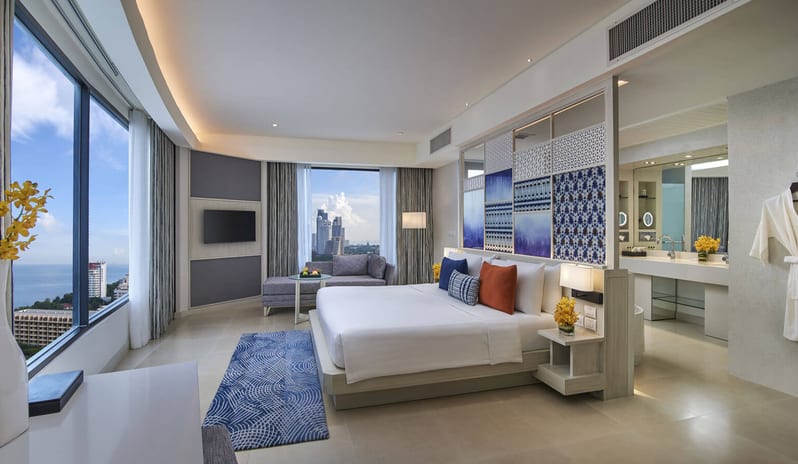 Amari Pattaya - Grand Deluxe Ocean View Bedroom